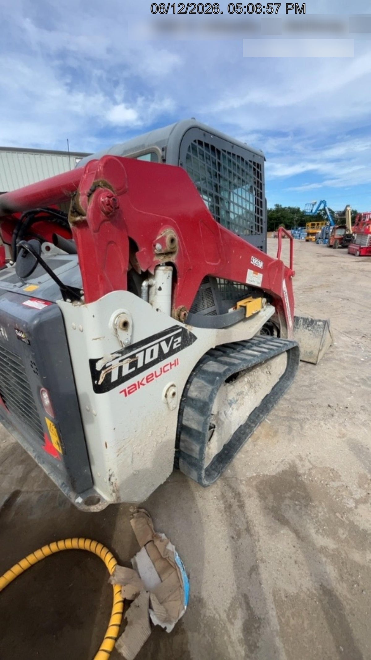 2024 TAKEUCHI TL10V2-CR