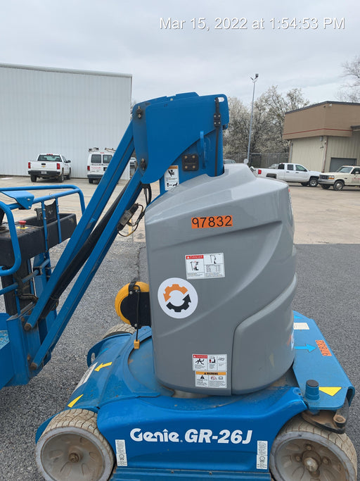 2020 GENIE GR-26J