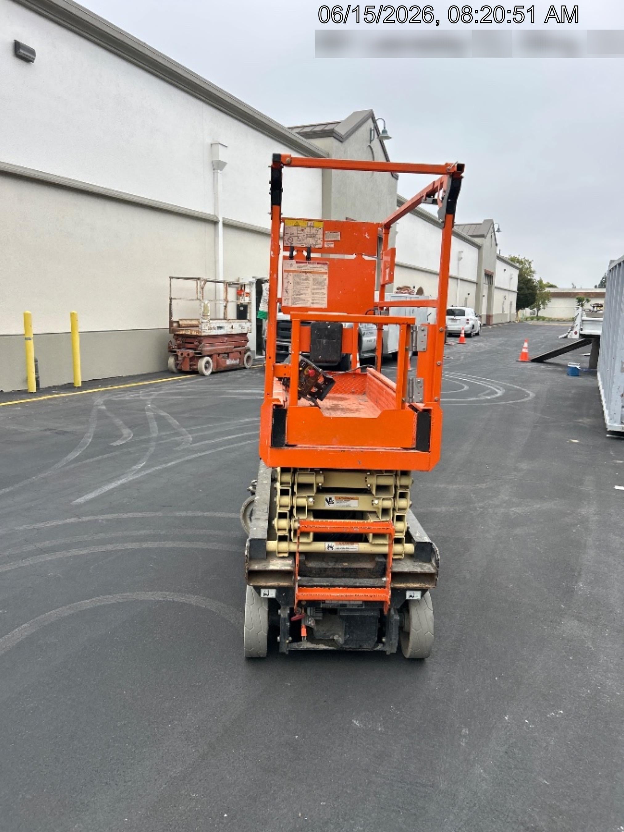 2022 JLG ES1932