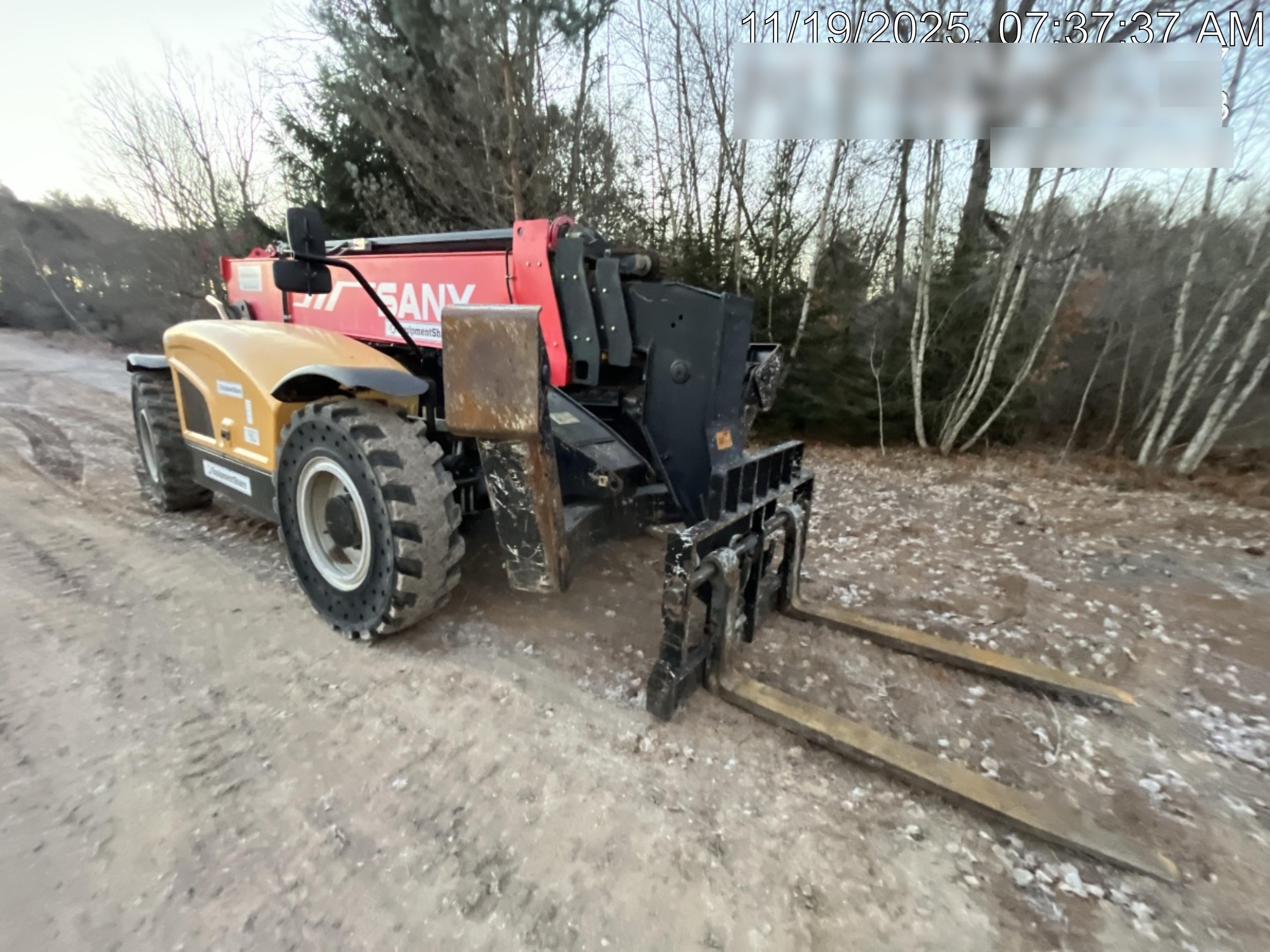 2021 SANY STH1056
