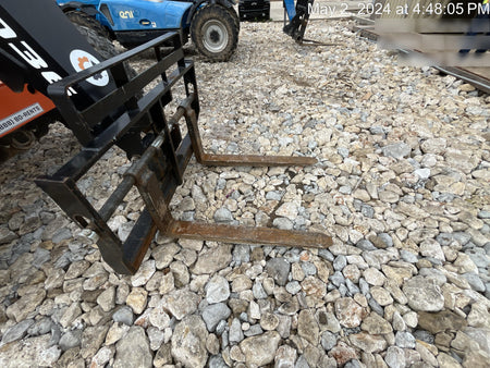 2018 Genie GTH-636 Genie GTH-636 w/Open ROPS, FF Tires, Work Light/Beacon, 48" Carriage and Forks