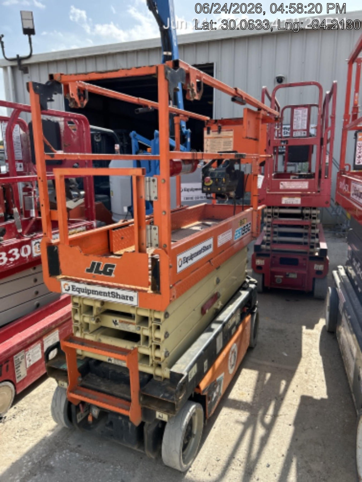 2021 JLG ES1932