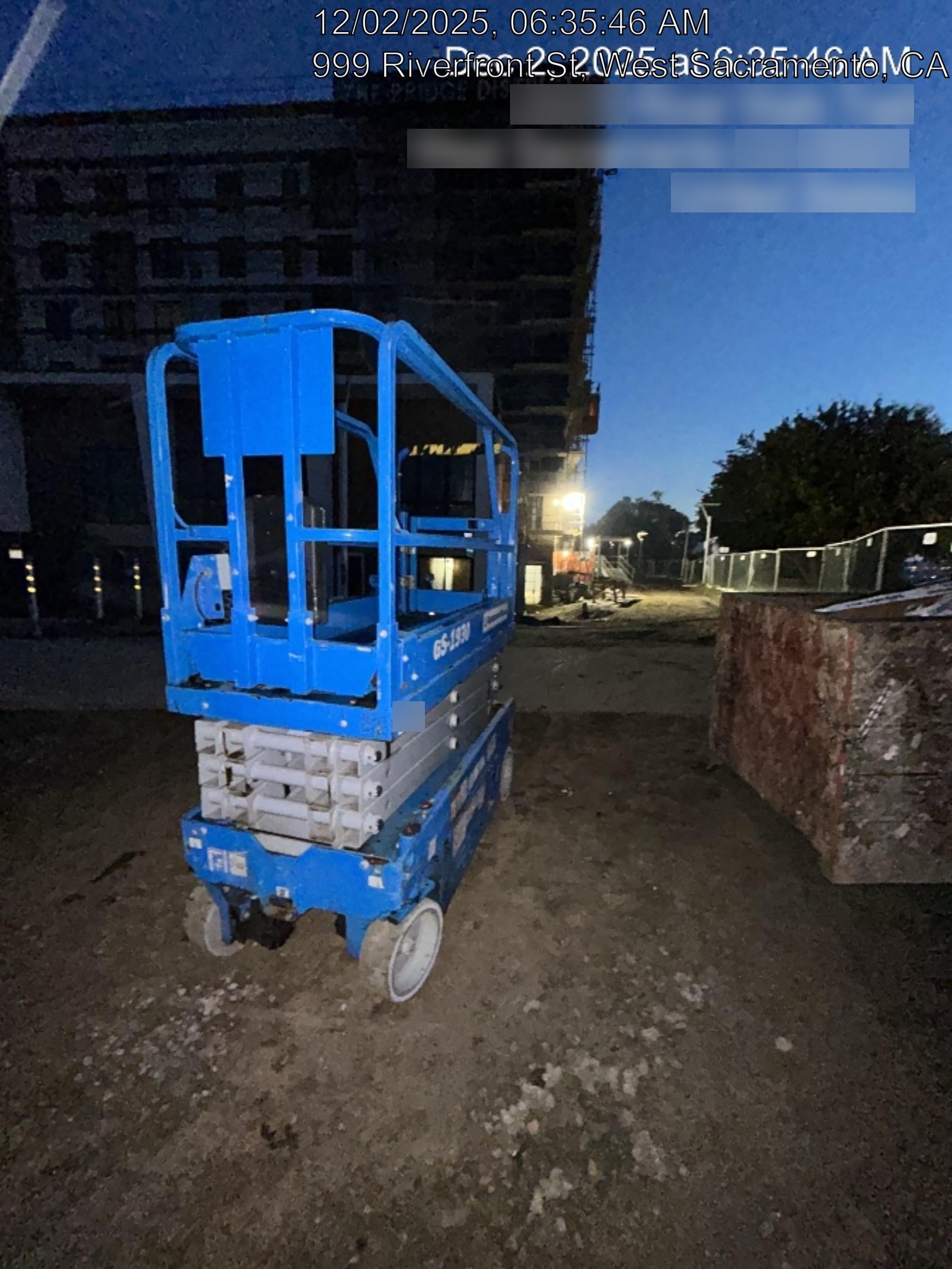 2019 Genie GS-1930 Half Height Swing Gate, 800W Inverter