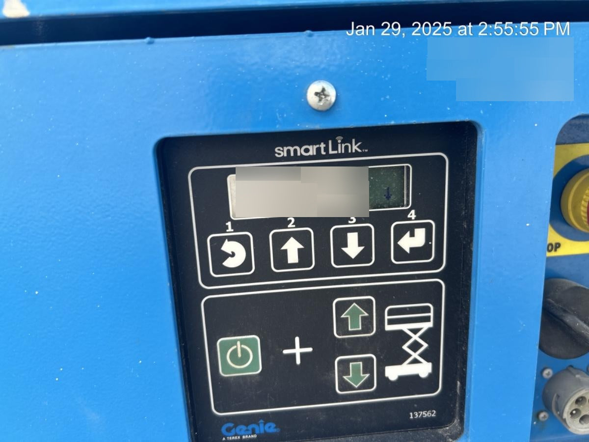 2021 GENIE GS-3232