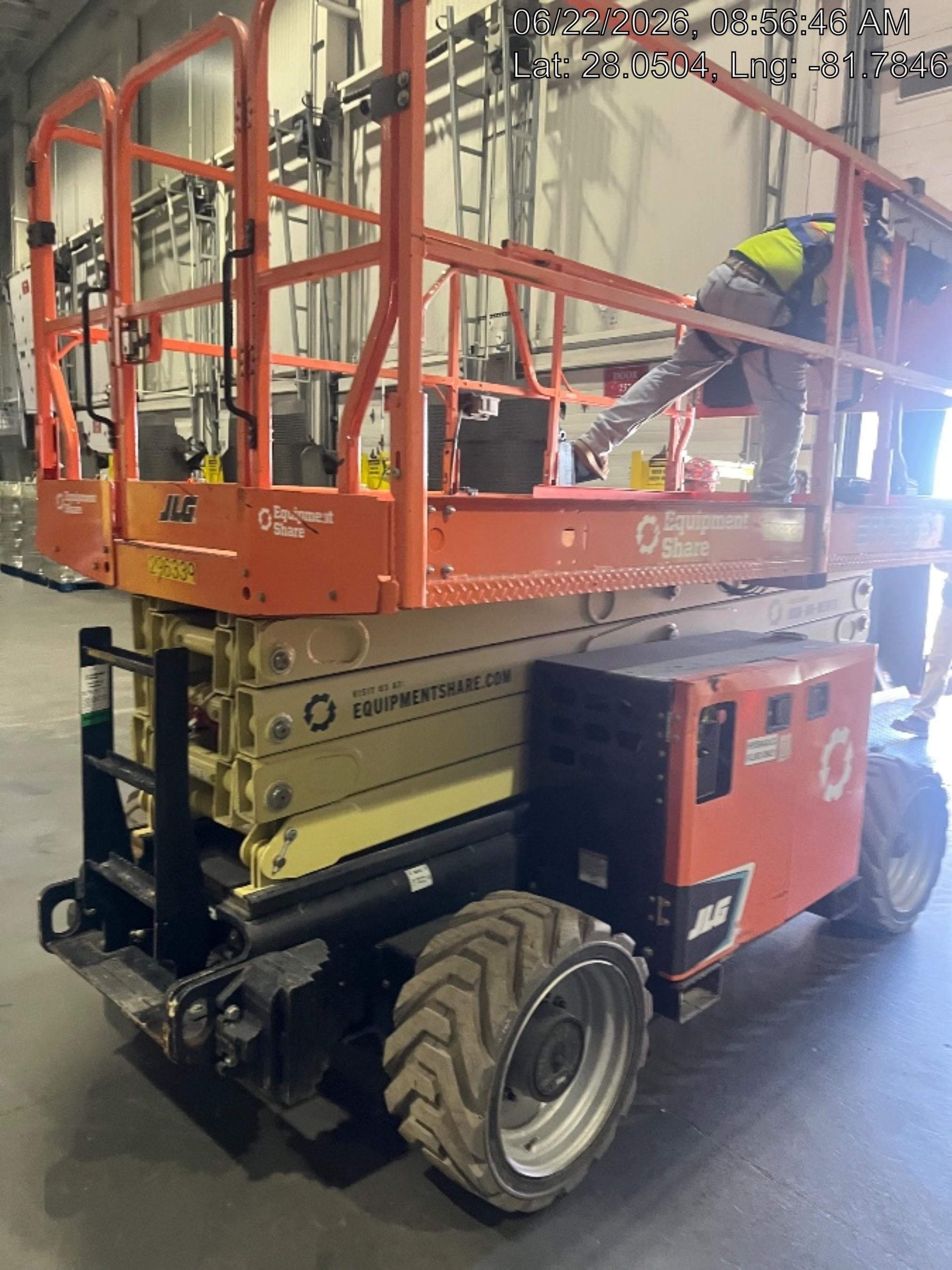 2023 JLG ERT4069