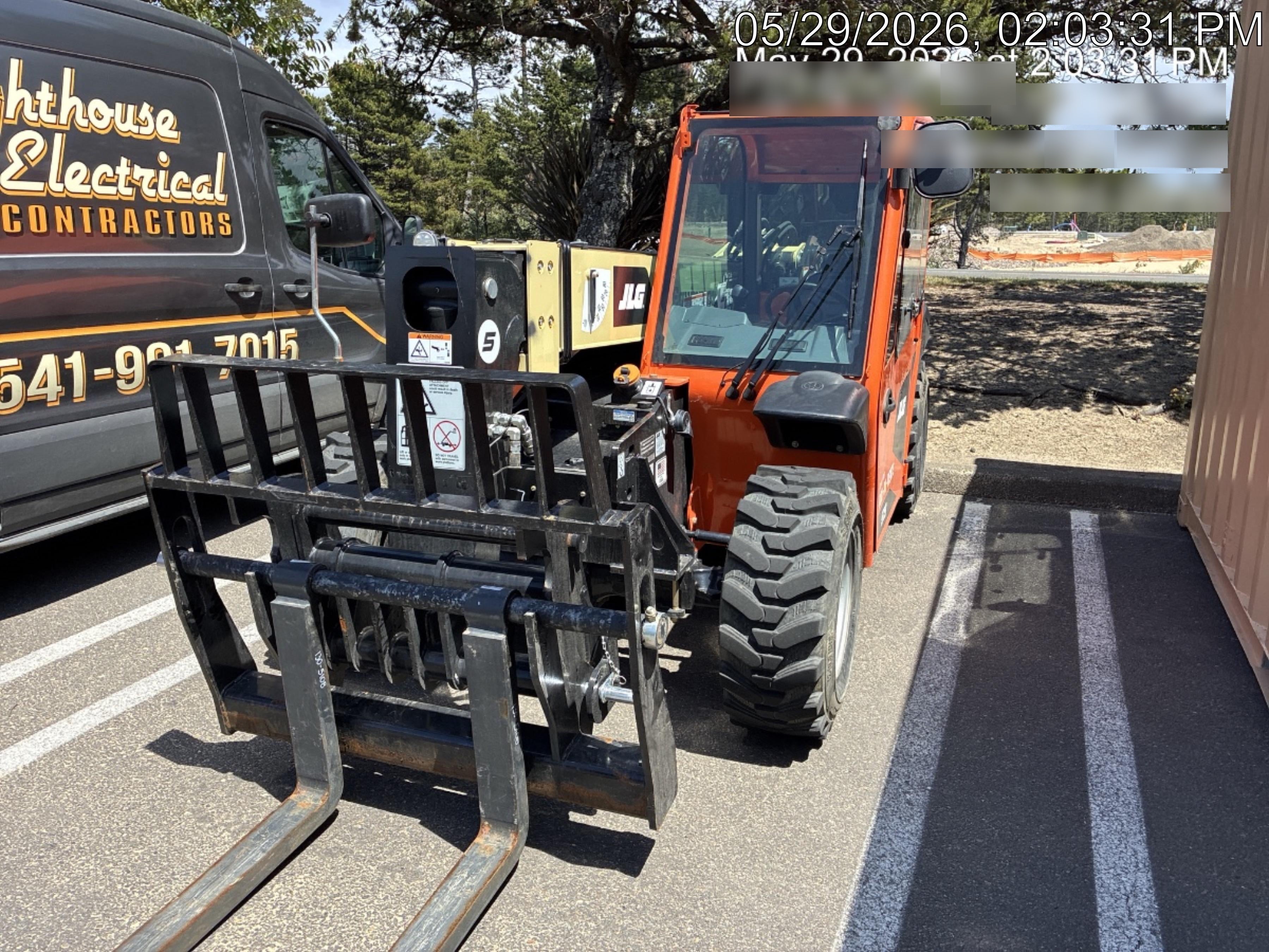 2025 JLG 519
