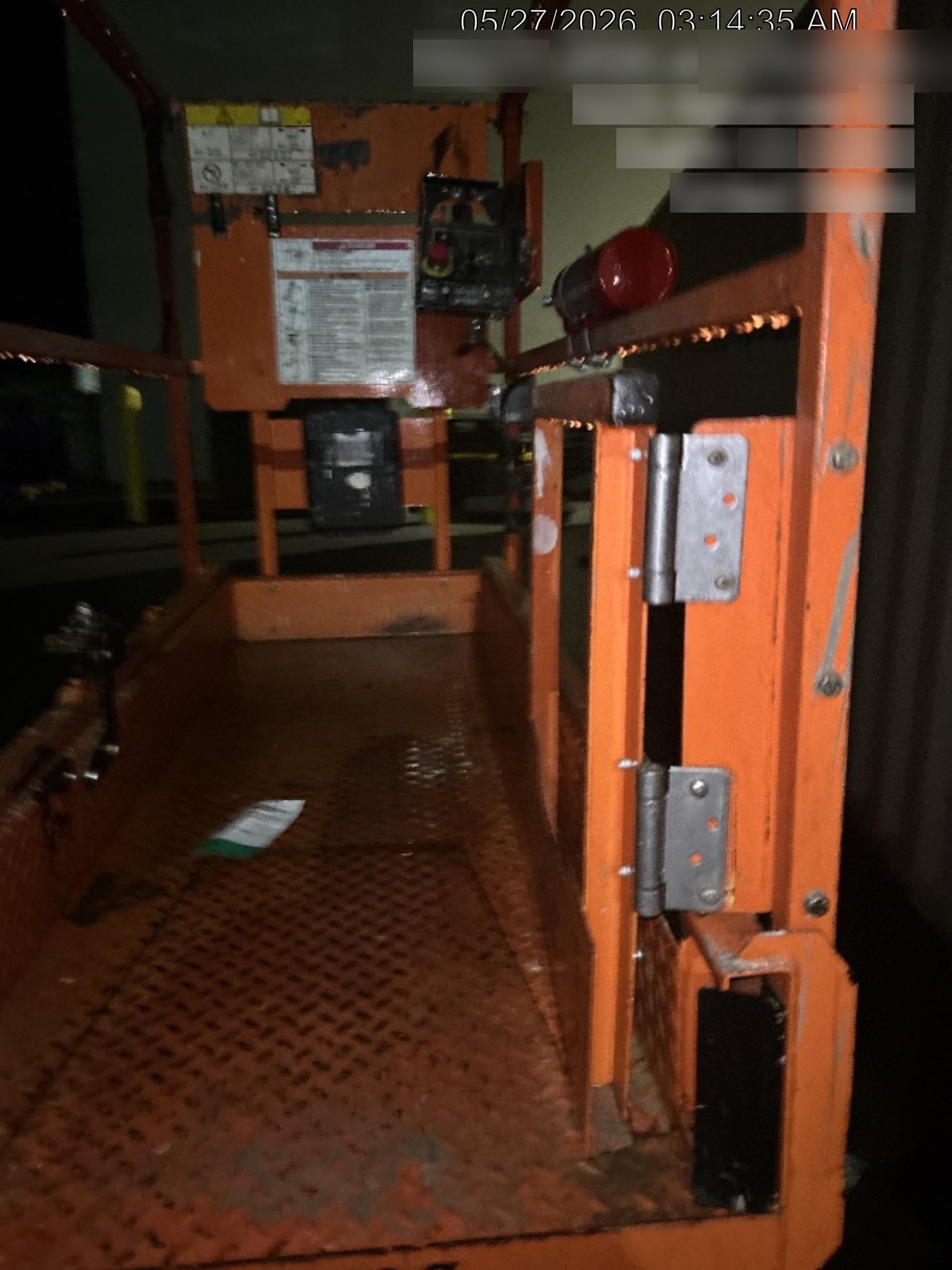 2021 JLG ES1932