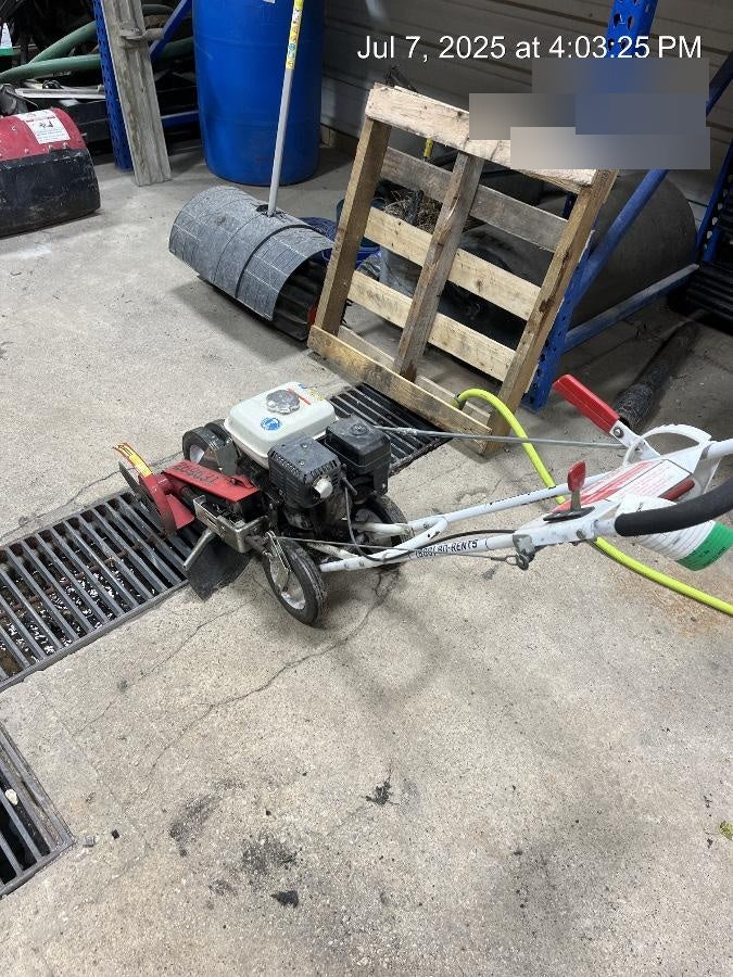 2013 LITTLE WONDER 6232 Edger