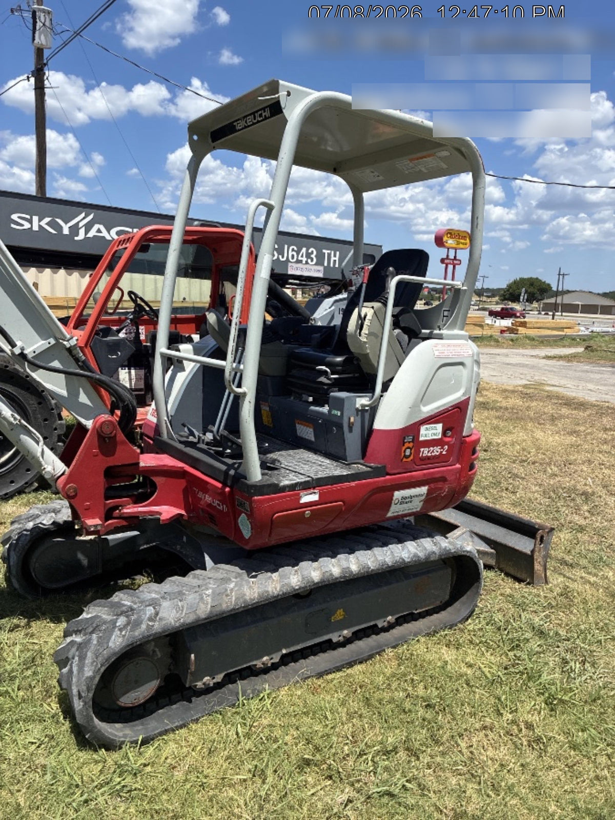 2021 TAKEUCHI TB235-2R