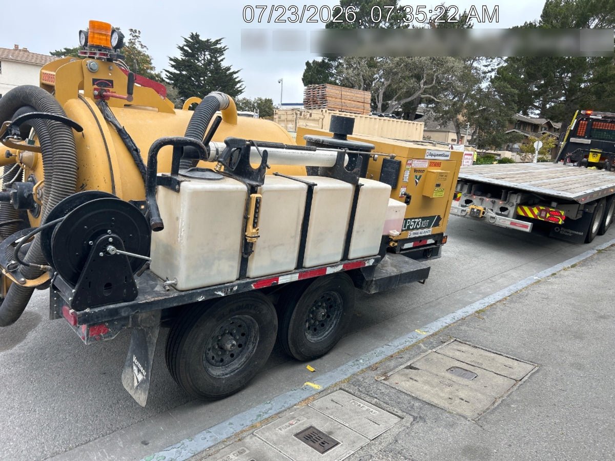 2023 Vac-Tron LP573XDT T4 Koehler Diesel Engine, 500 Gallon Debris Tank, x2 100 Gallon Water Tanks