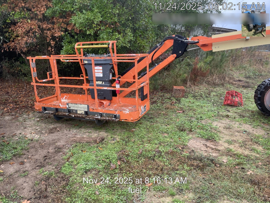 2019 JLG 600AJ