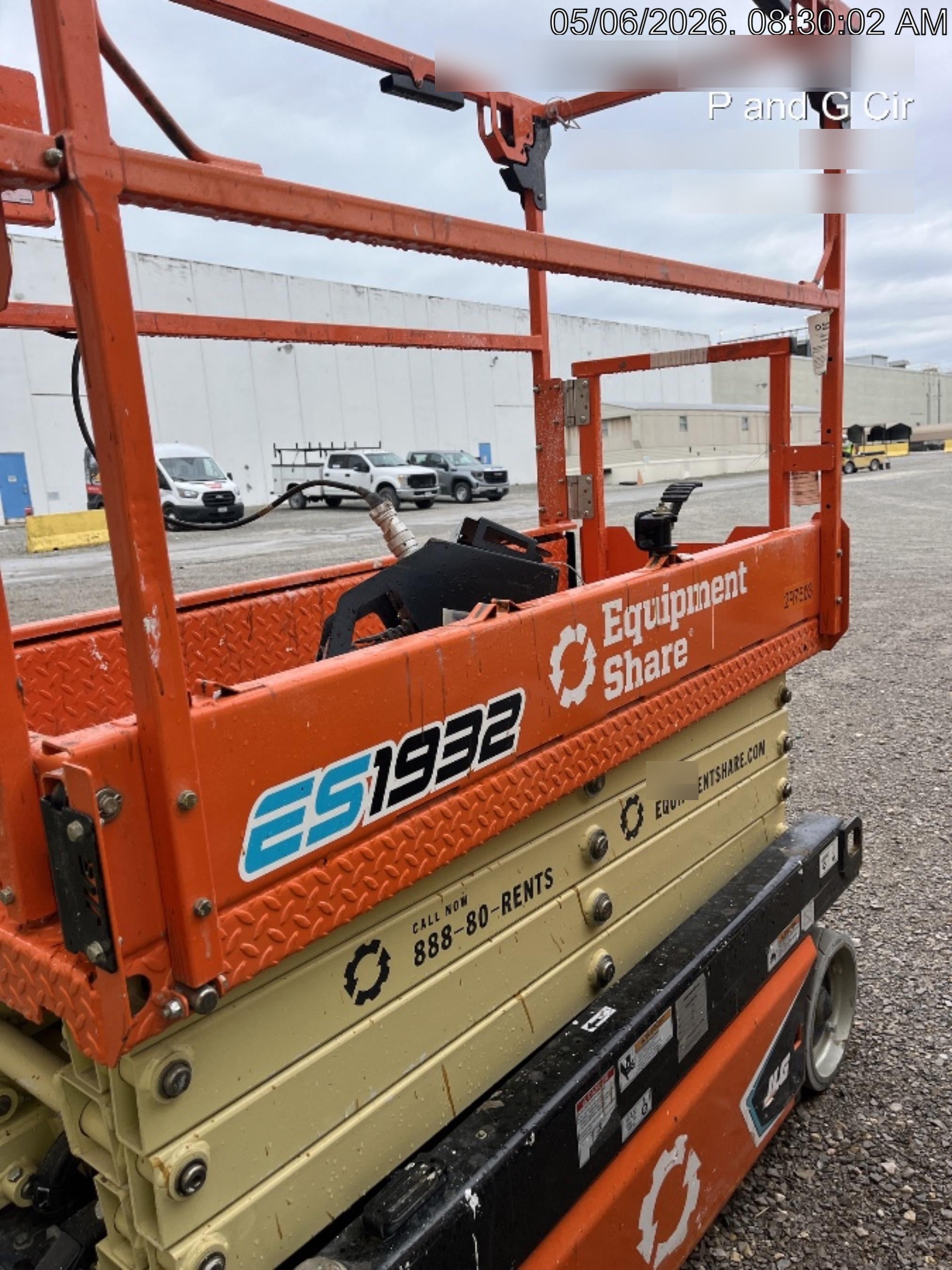 2023 JLG ES1932