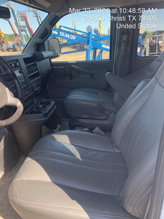2023 CHEVROLET Express Van - Rental
