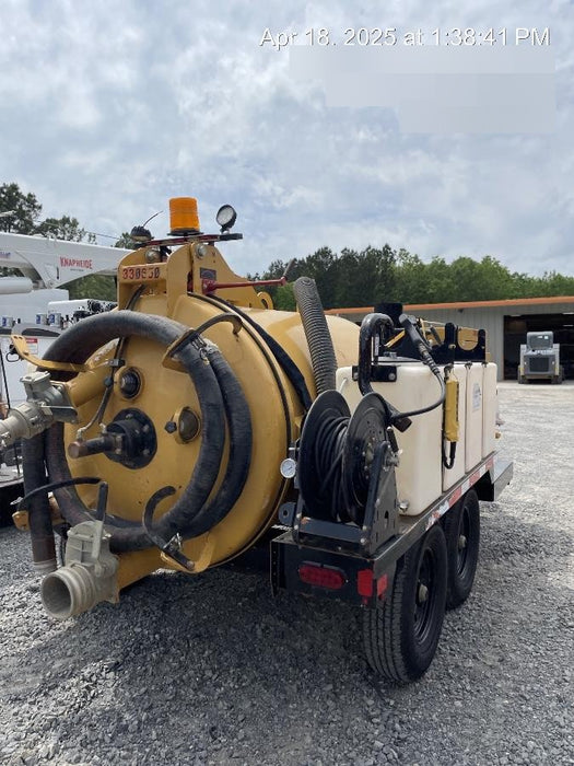 2023 VAC-TRON LP573XDT