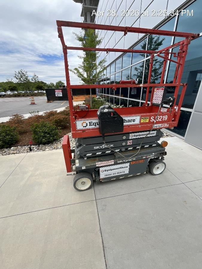2021 SKYJACK SJ3219