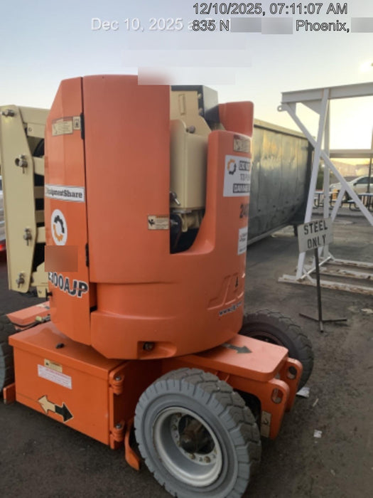 2019 JLG E300AJP