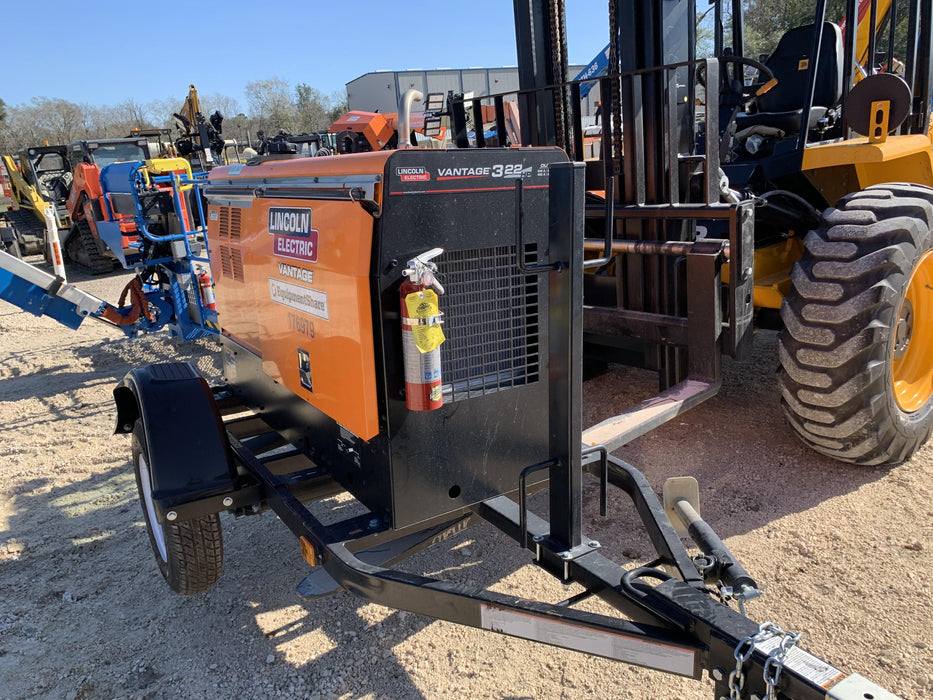 2021 Lincoln Electric Vantage 322 Vantage 322 Ready Pak 3 w/ Decals, ORANGE (includes trailer, cable rack, fender light kit) NO Telematics