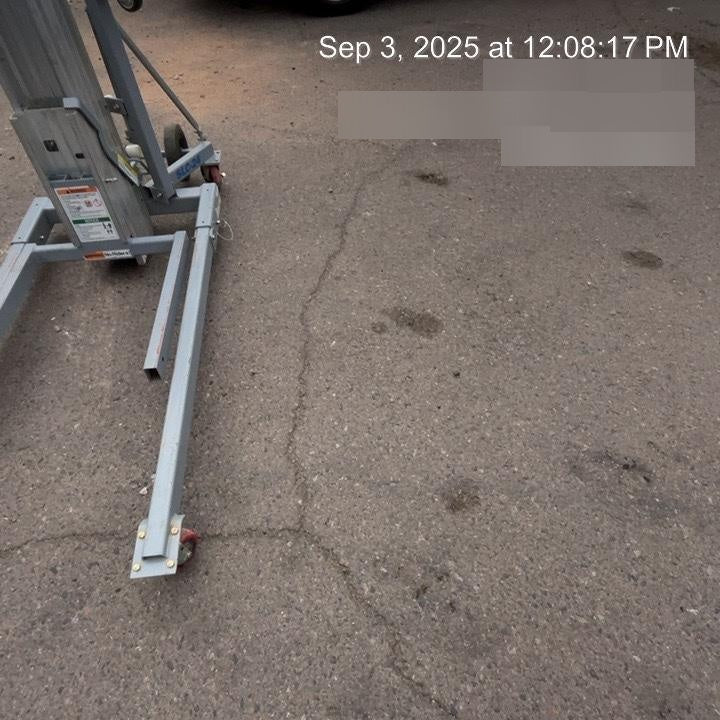 2023 GENIE SLC-24