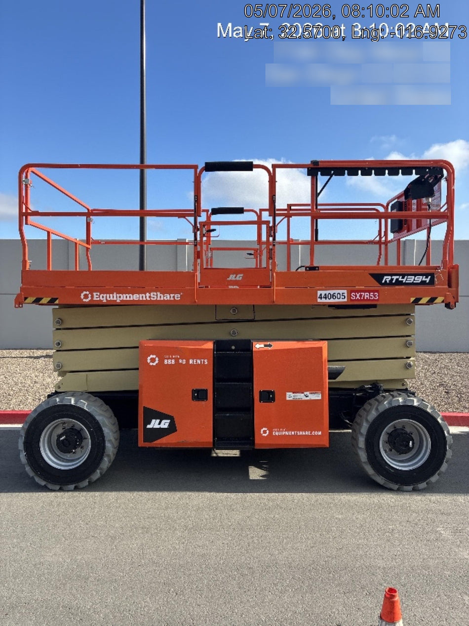 2024 JLG RT4394