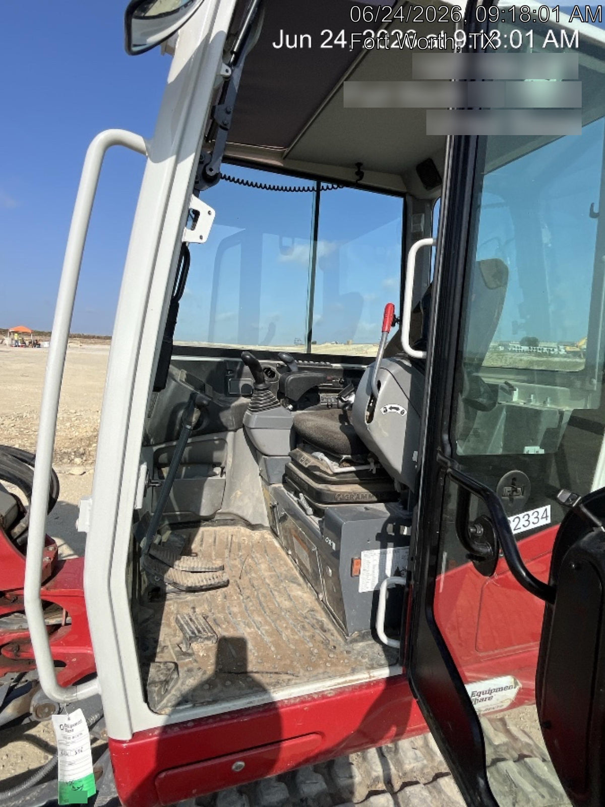 2024 TAKEUCHI TB235-2CR