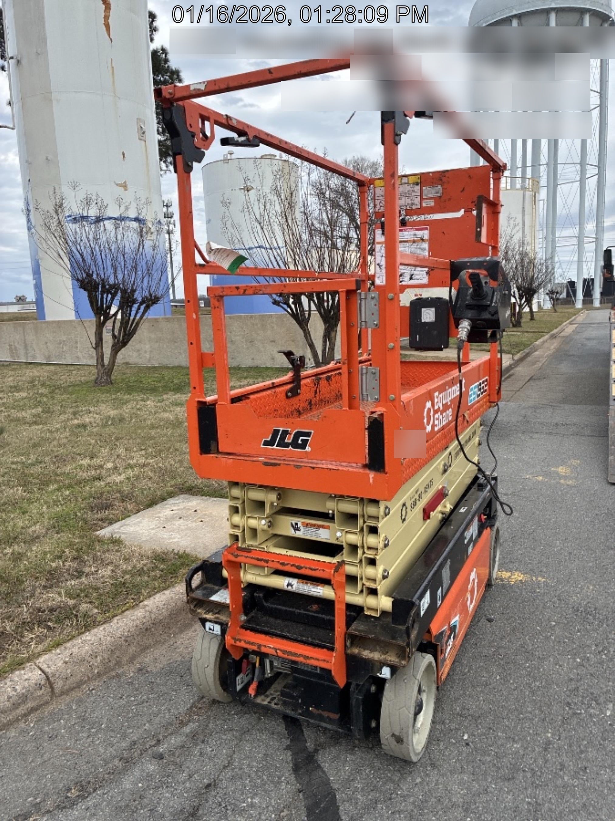 2022 JLG ES1932