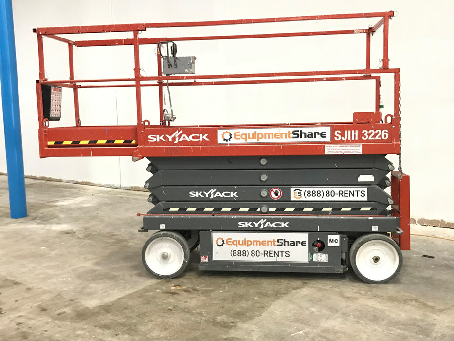 2018 Skyjack SJIII-3226 Skyjack SJIII3226 Scissor Lift w/Trojan Batteries