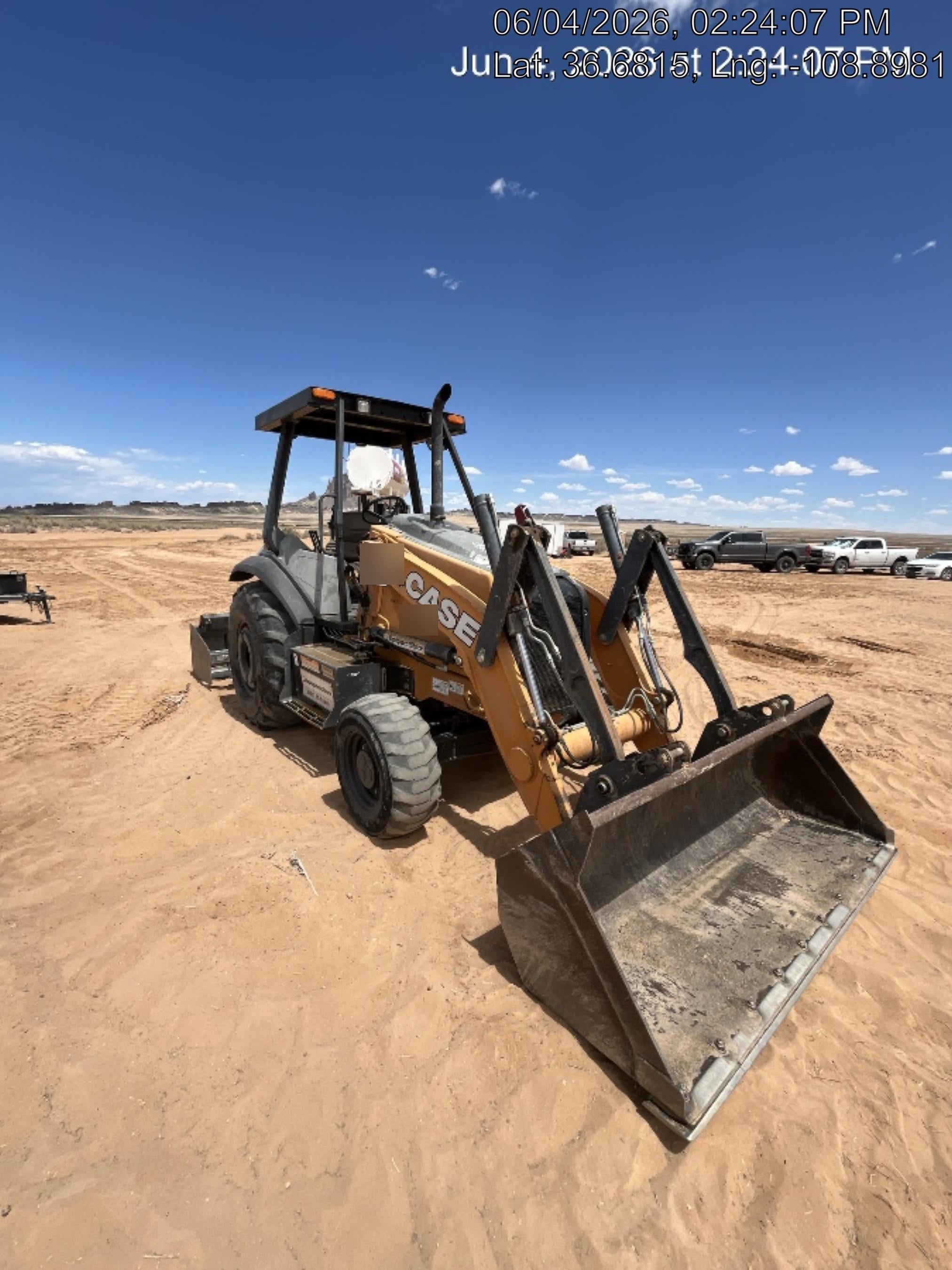 2019 CASE 570N EP