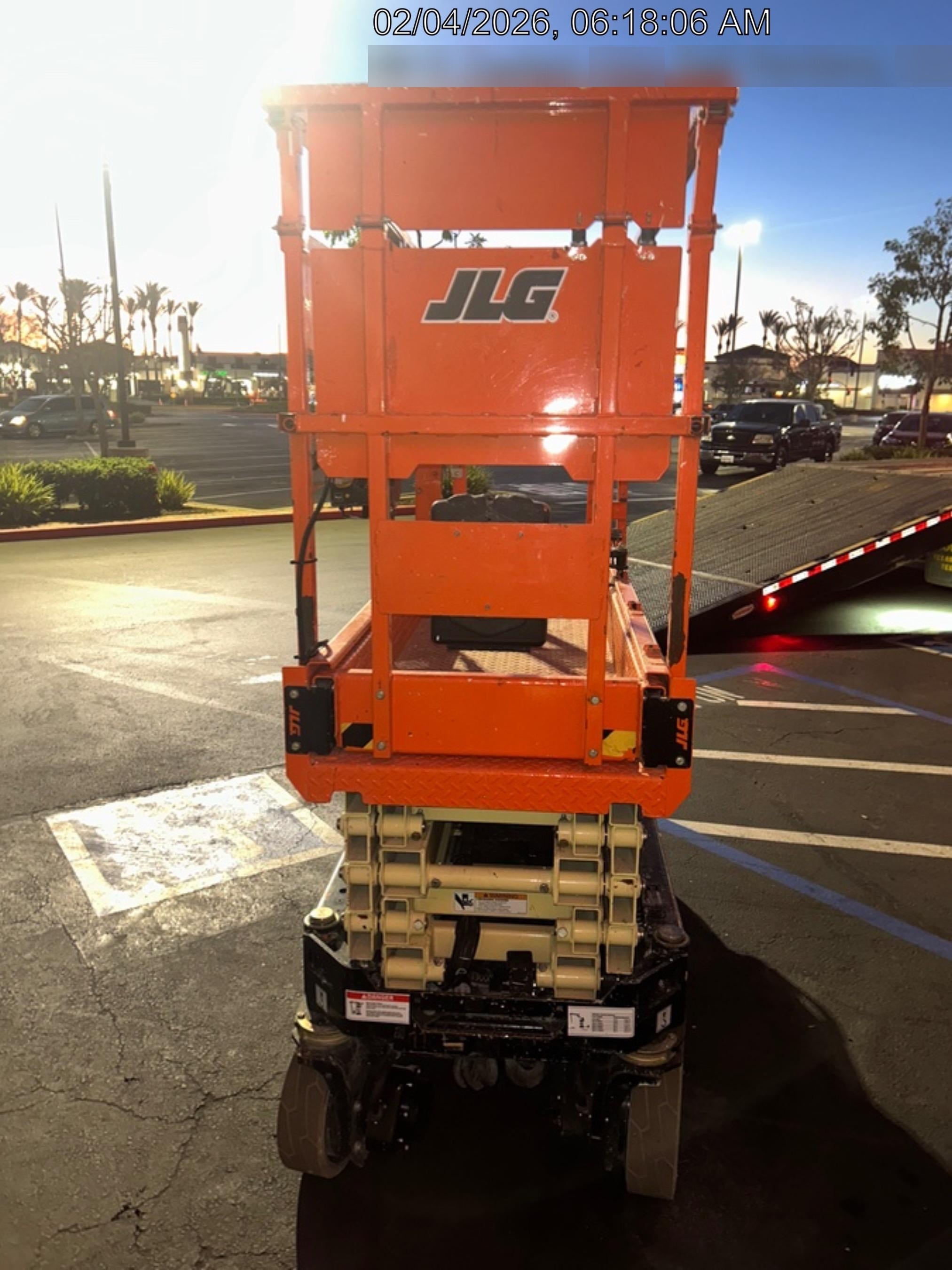2022 JLG ES1932