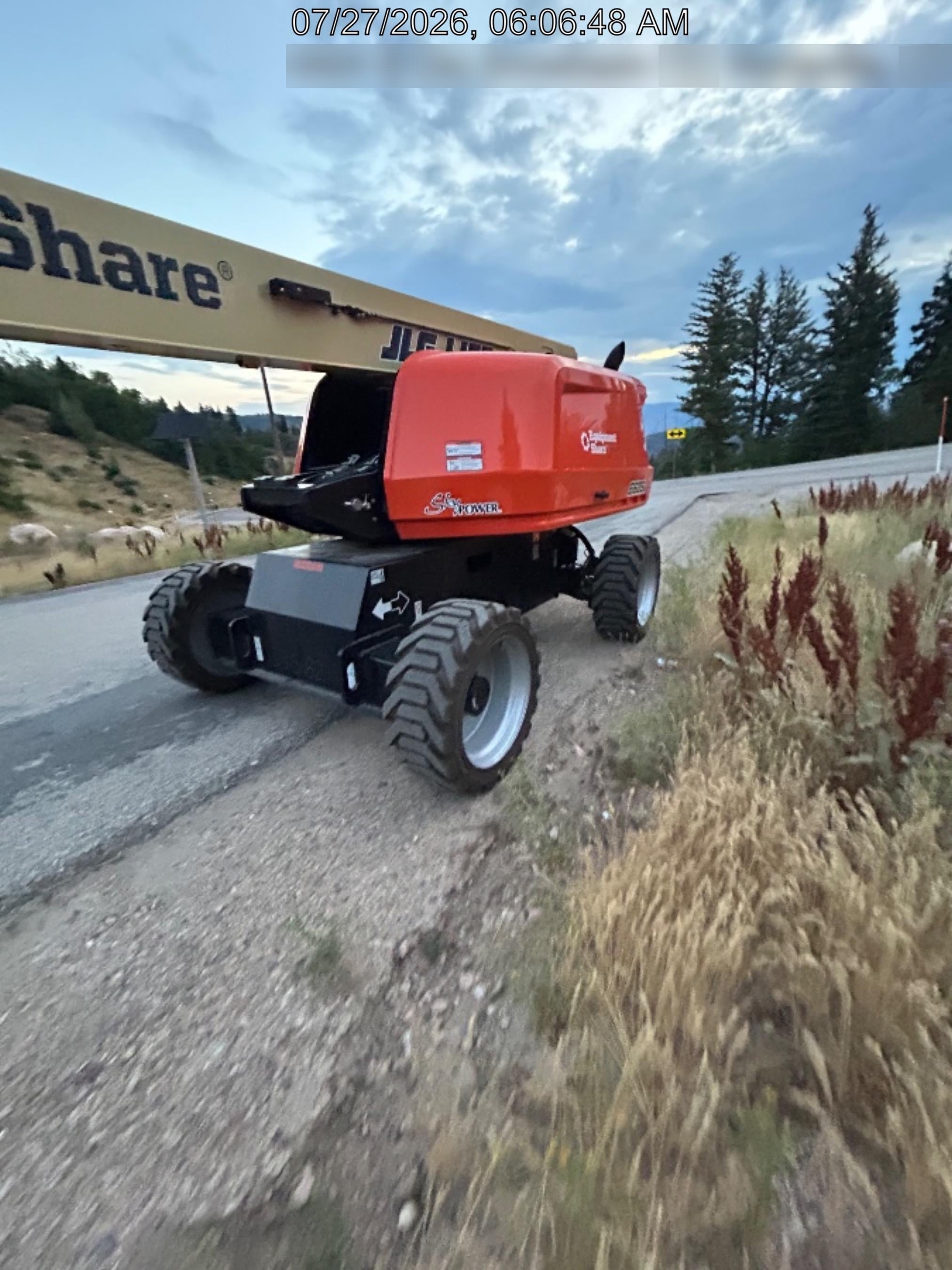 2025 JLG 660SJ