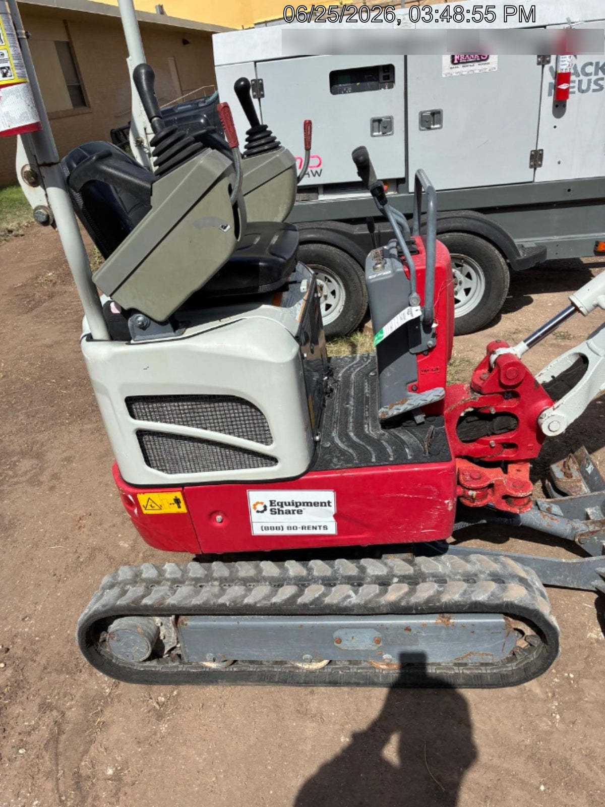 2022 TAKEUCHI TB210R