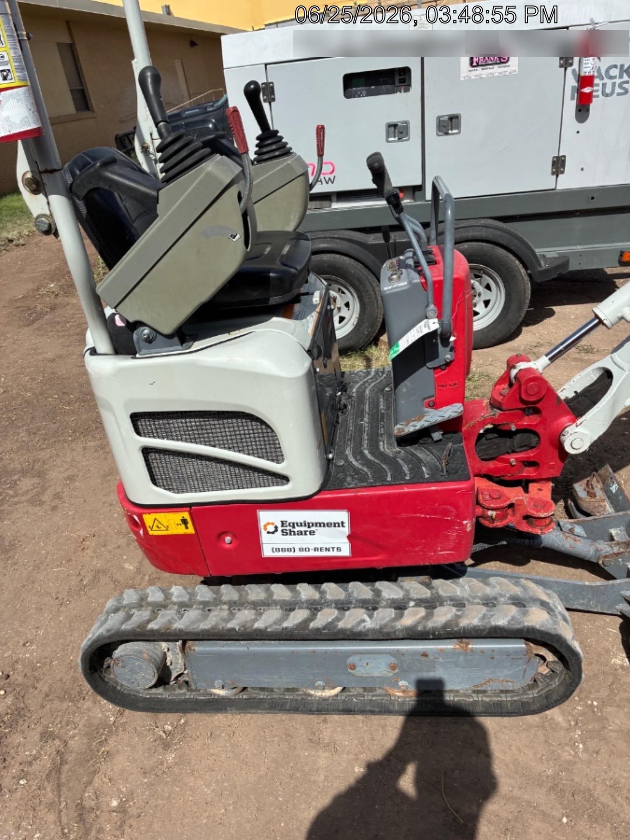 2022 TAKEUCHI TB210R