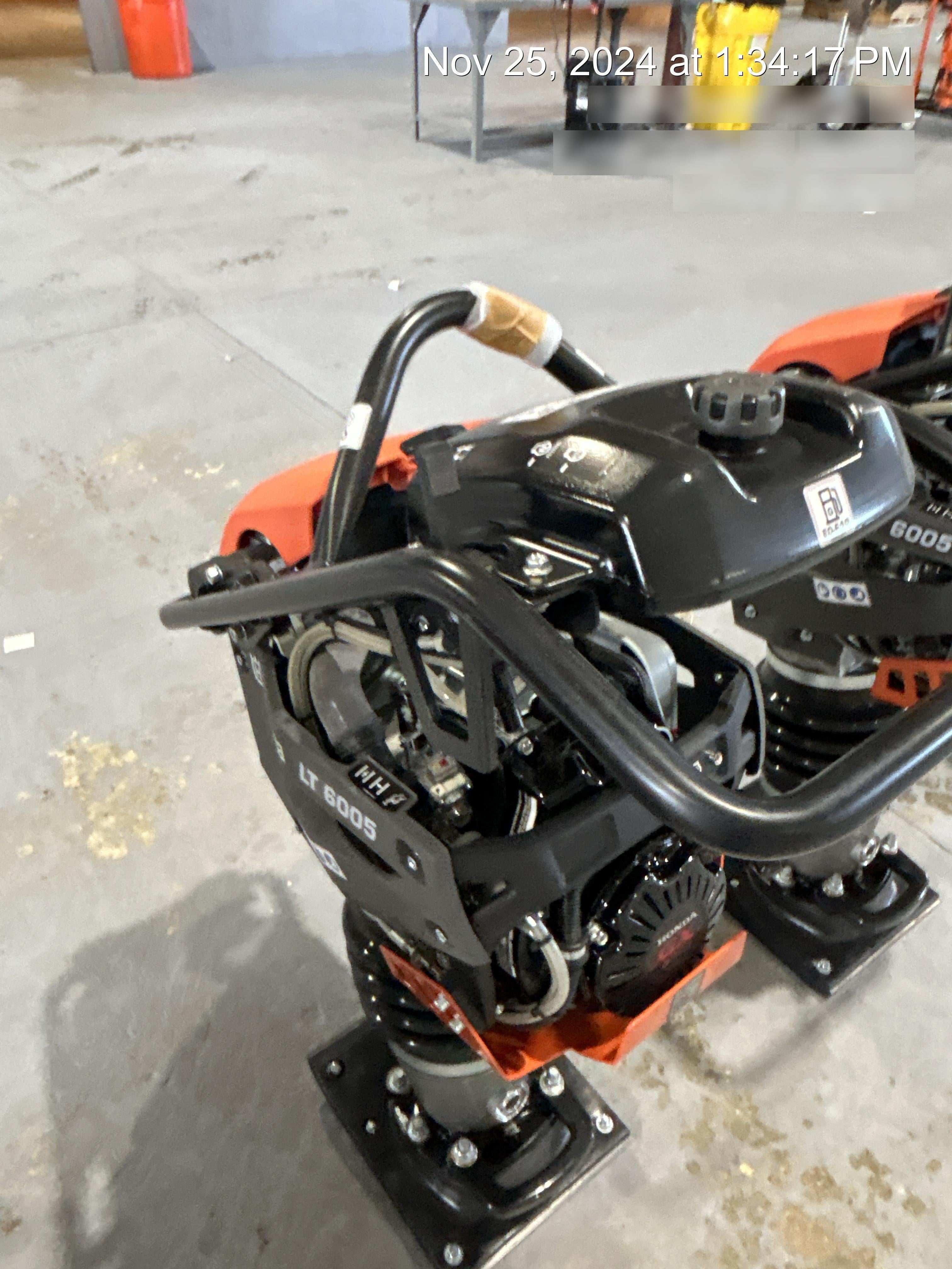2024 HUSQVARNA LT6005