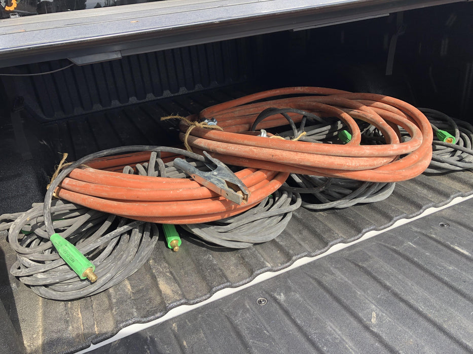 2019 Lincoln Electric Vantage 322 Welder Ready-Pak 3, Two wheel trailer, Fender and Light kit, Cable Rack