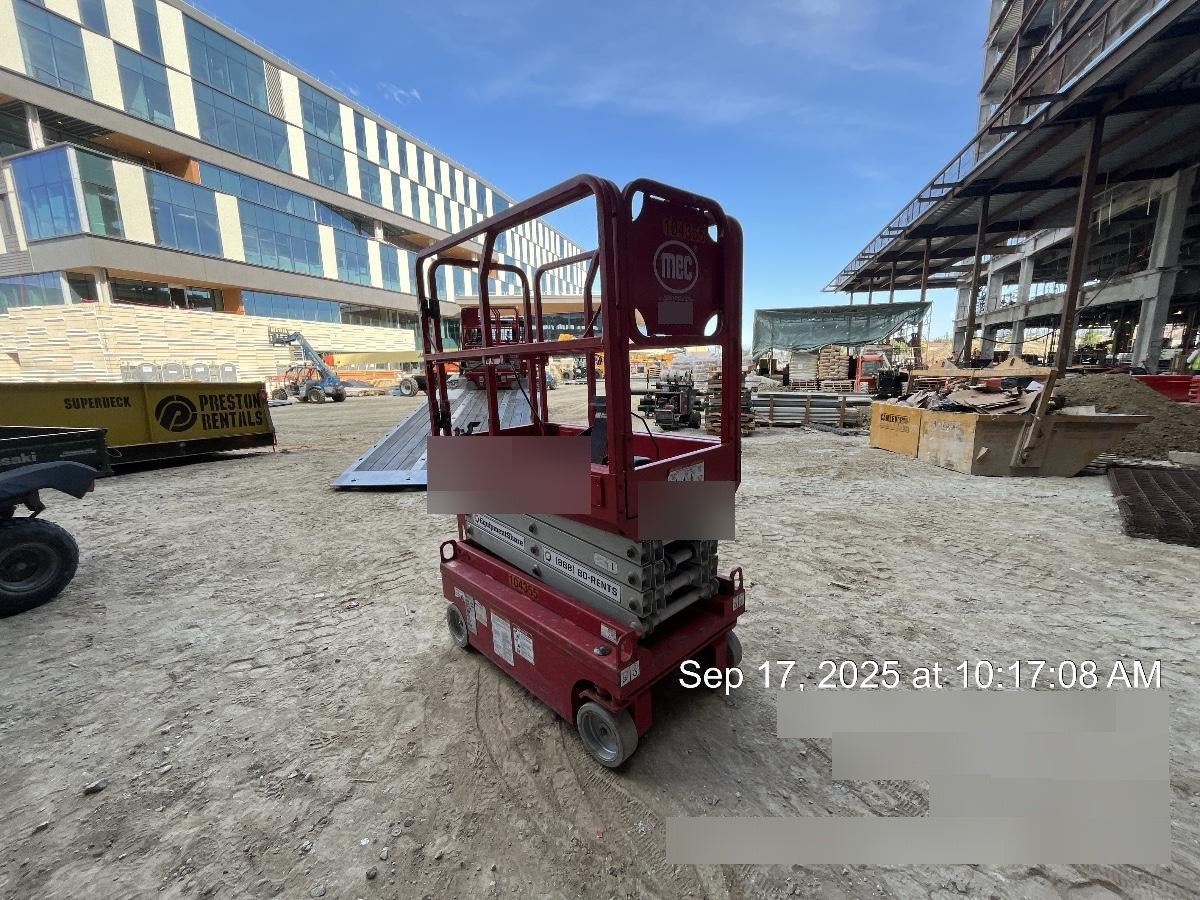 2020 MEC 1330SE Solid NM Tires, Steel Swing out Doors, LCS, Beacon, 900W Inverter