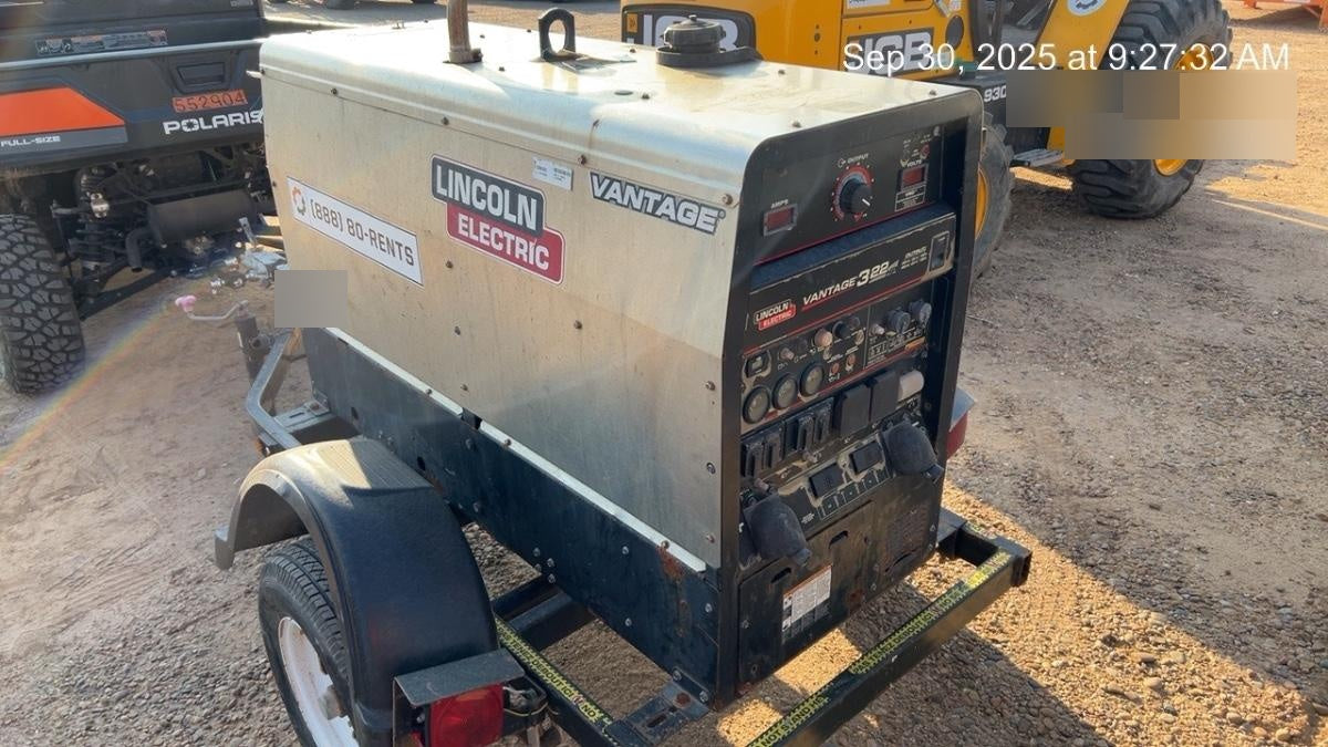 2019 Lincoln Electric Vantage 322 Welder Ready-Pak 3, Two wheel trailer, Fender and Light kit, Cable Rack
