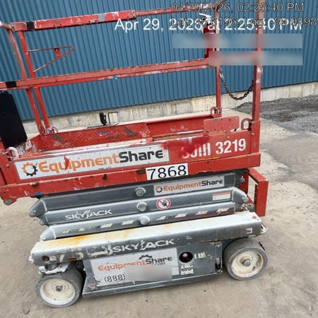 2018 Skyjack SJIII-3219 Skyjack SJIII3219 Scissor Lift w/Trojan Batteries