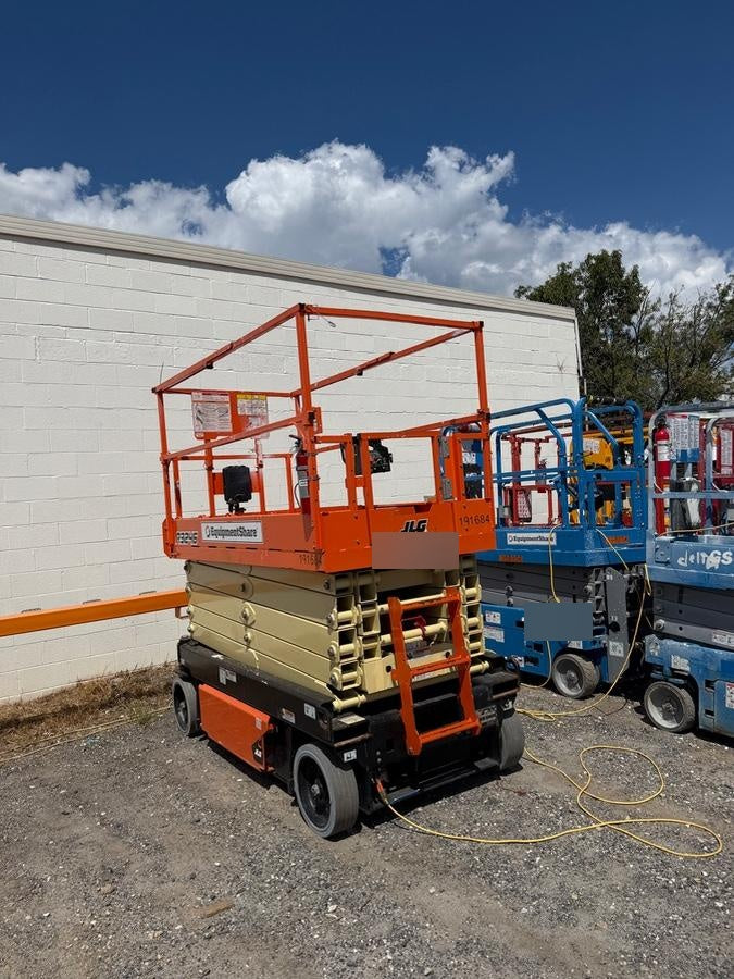 2021 JLG R3246