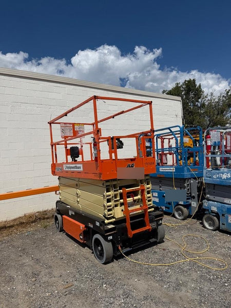 2021 JLG R3246