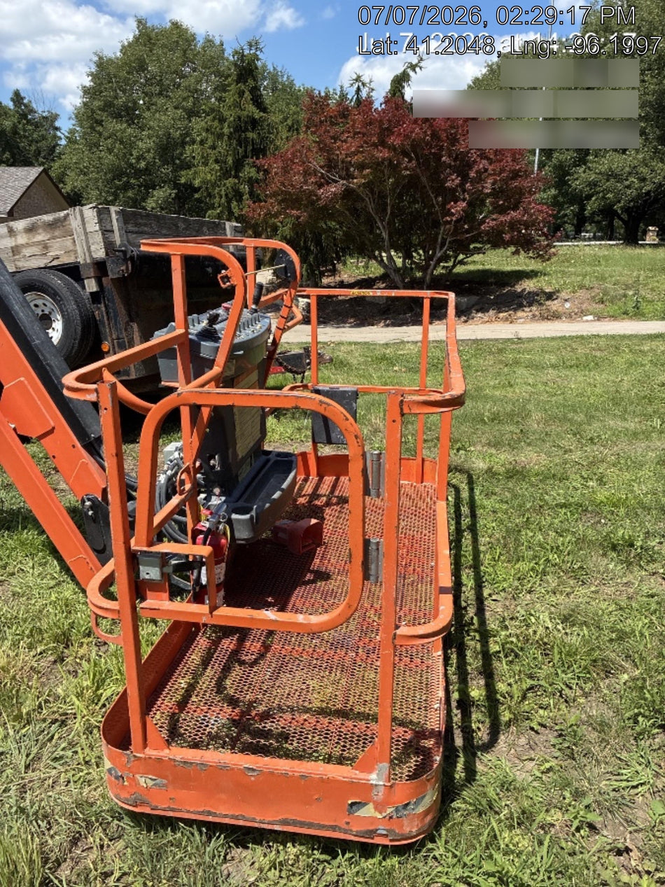 2021 JLG 600AJ