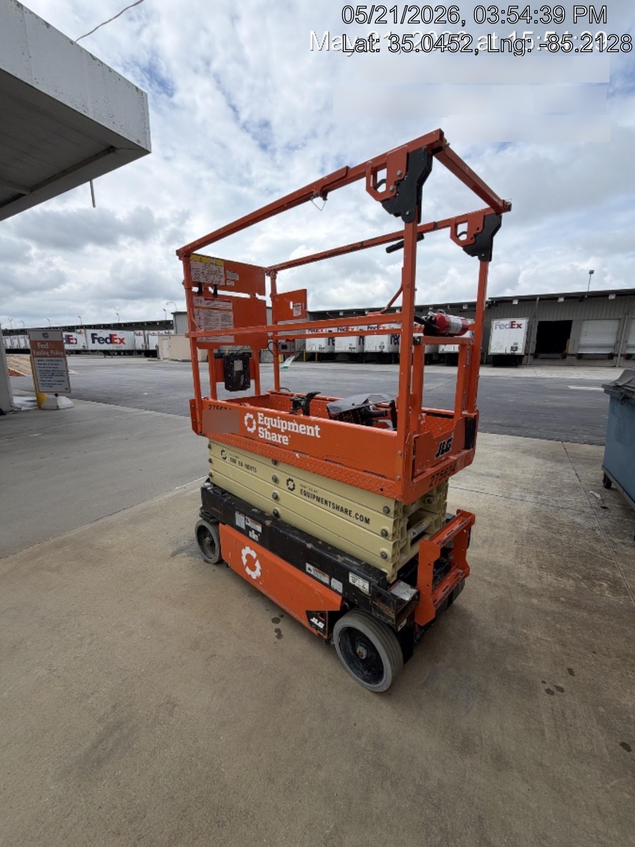 2022 JLG R1932
