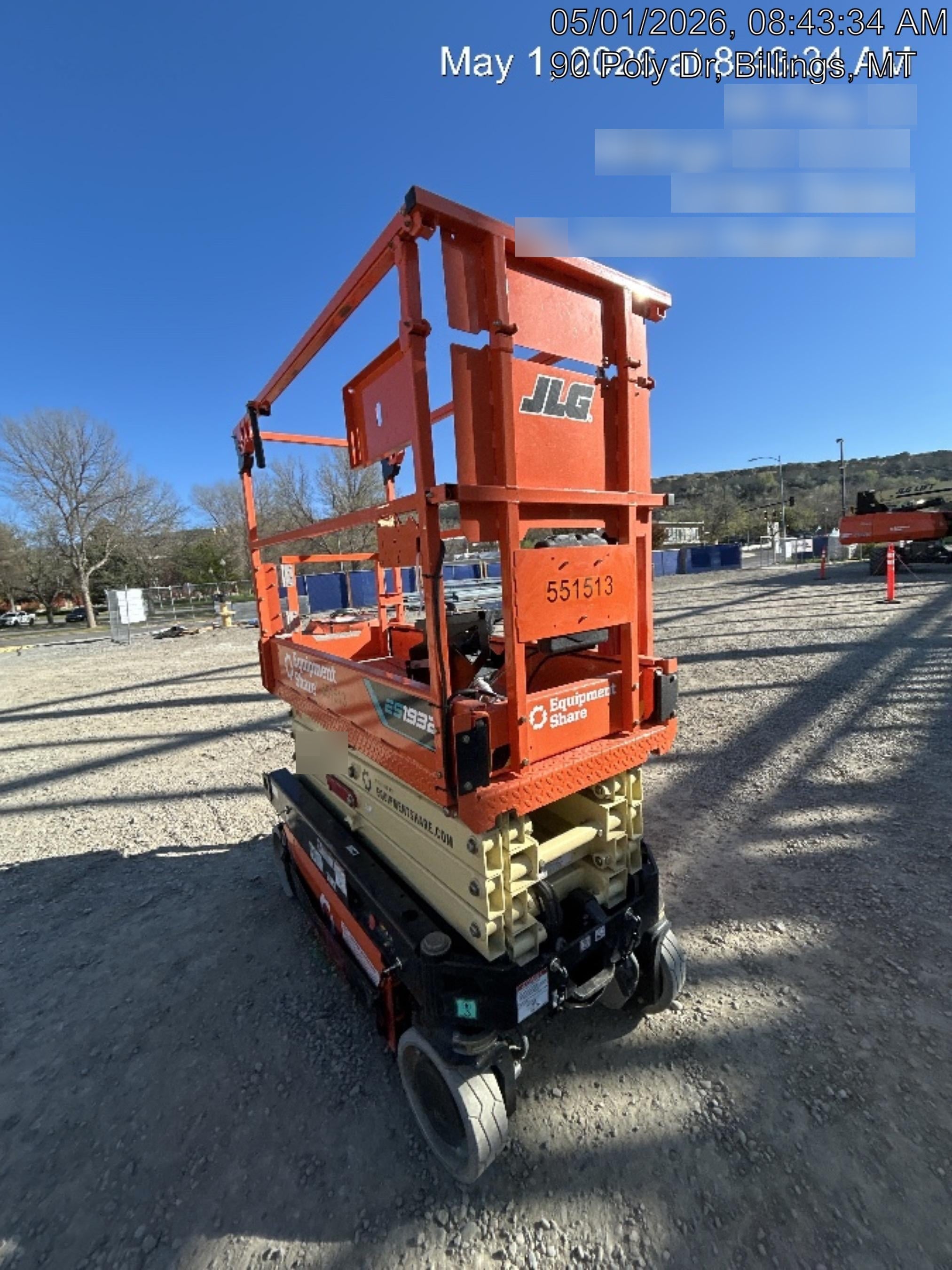 2025 JLG ES1932