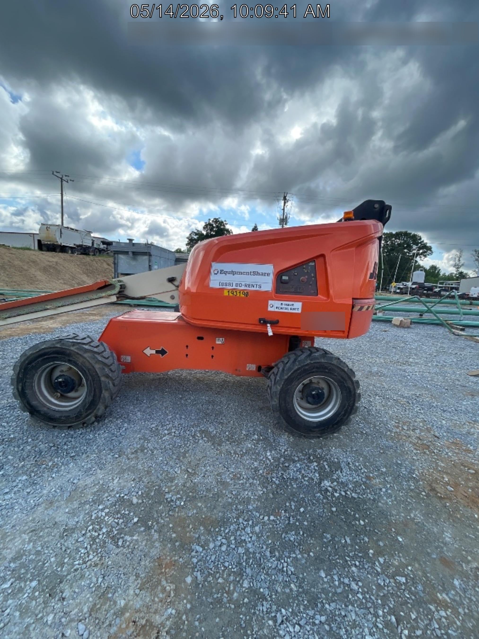 2021 JLG 400S