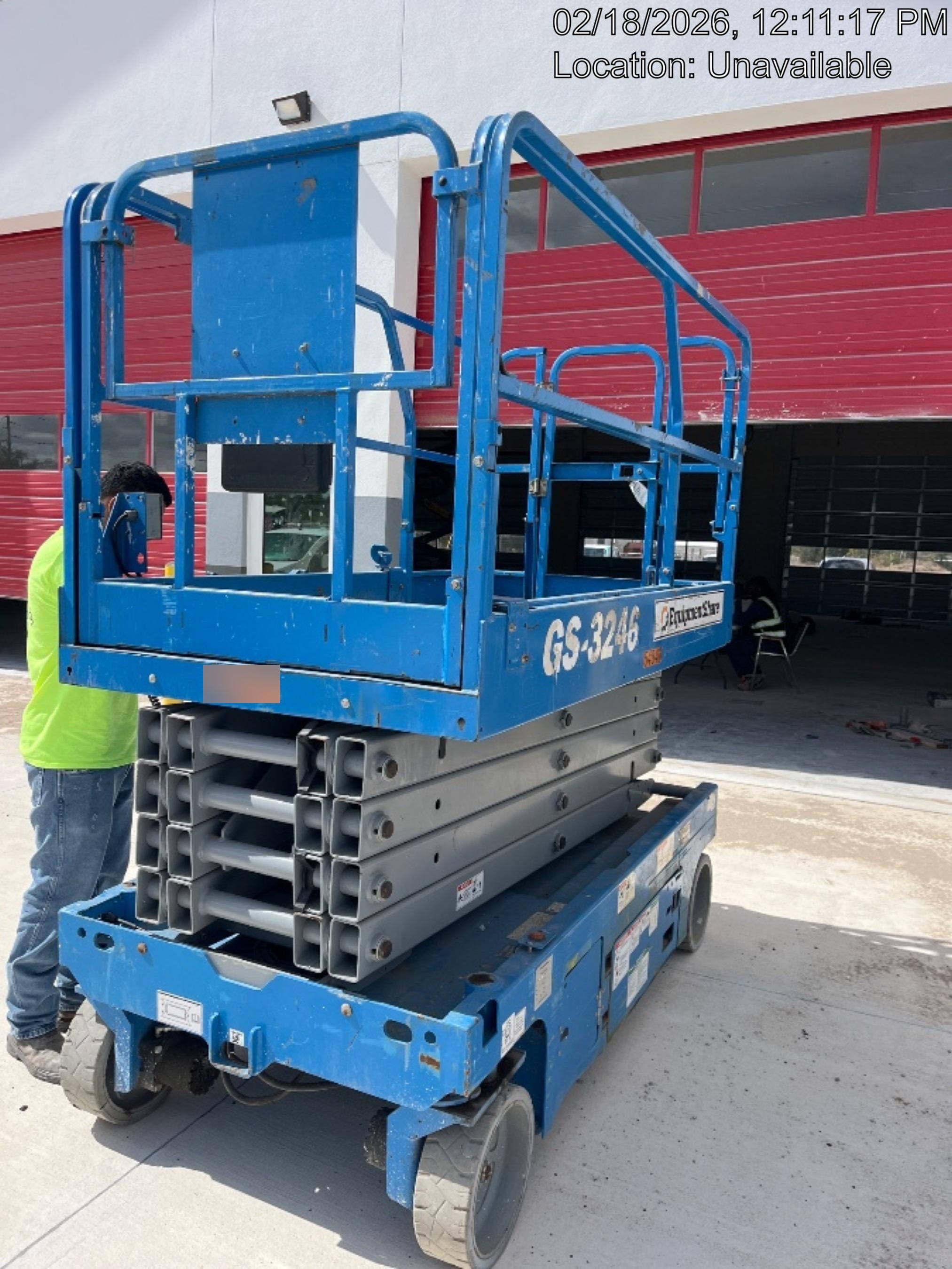 2019 Genie GS-3246 Folding rails with full height swing gate