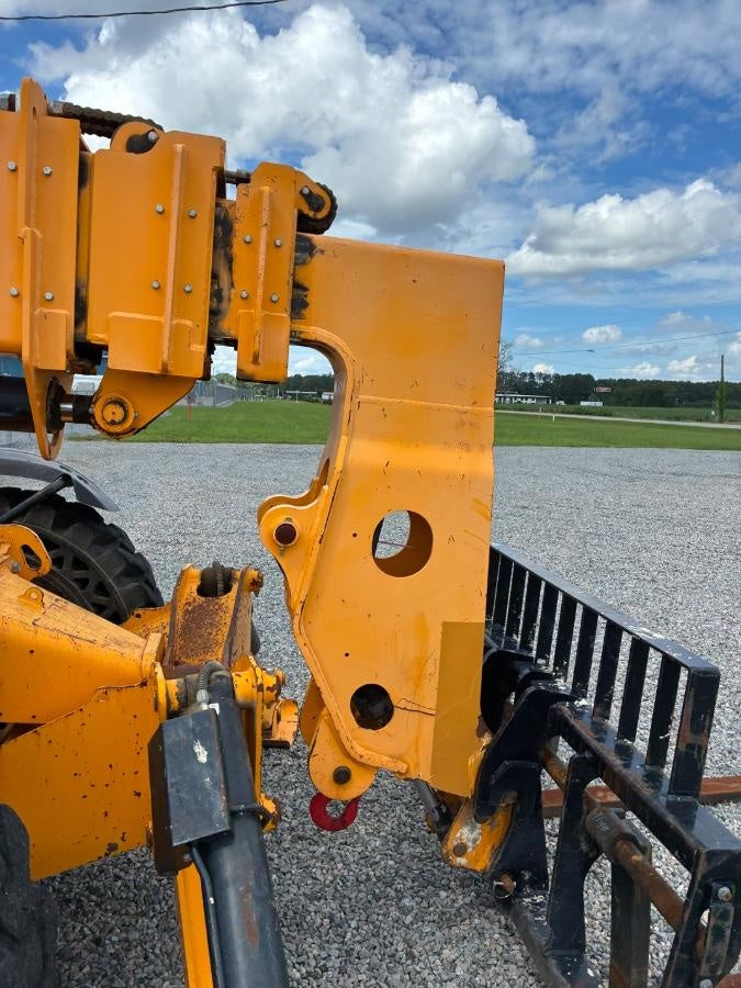 2021 JCB 510-56