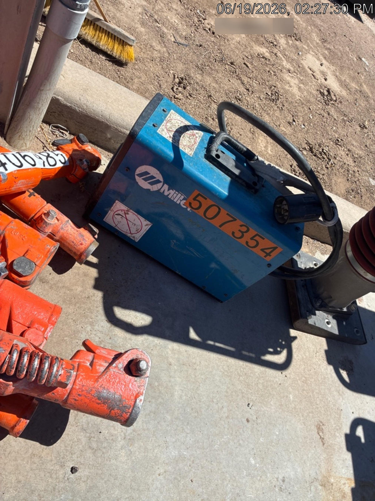 2025 MILLER ELECTRIC CST-282