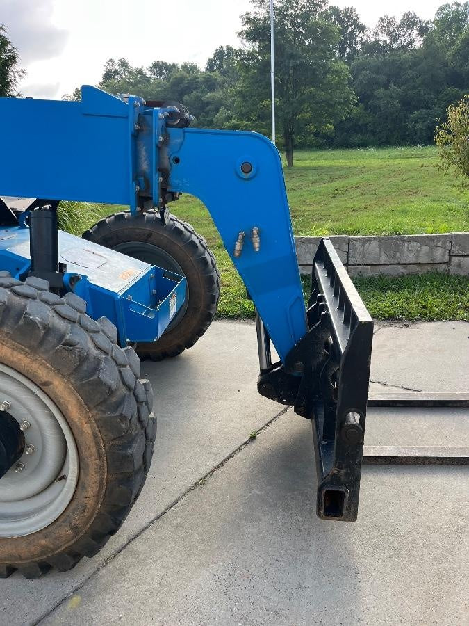 2023 GENIE GTH-844