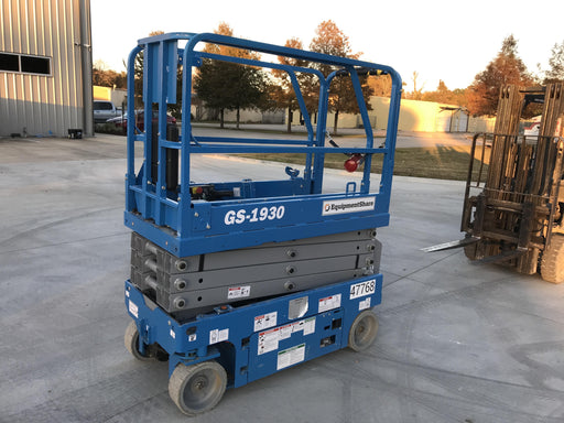 2019 Genie GS-1930 Fixed Rails with Chain Entry