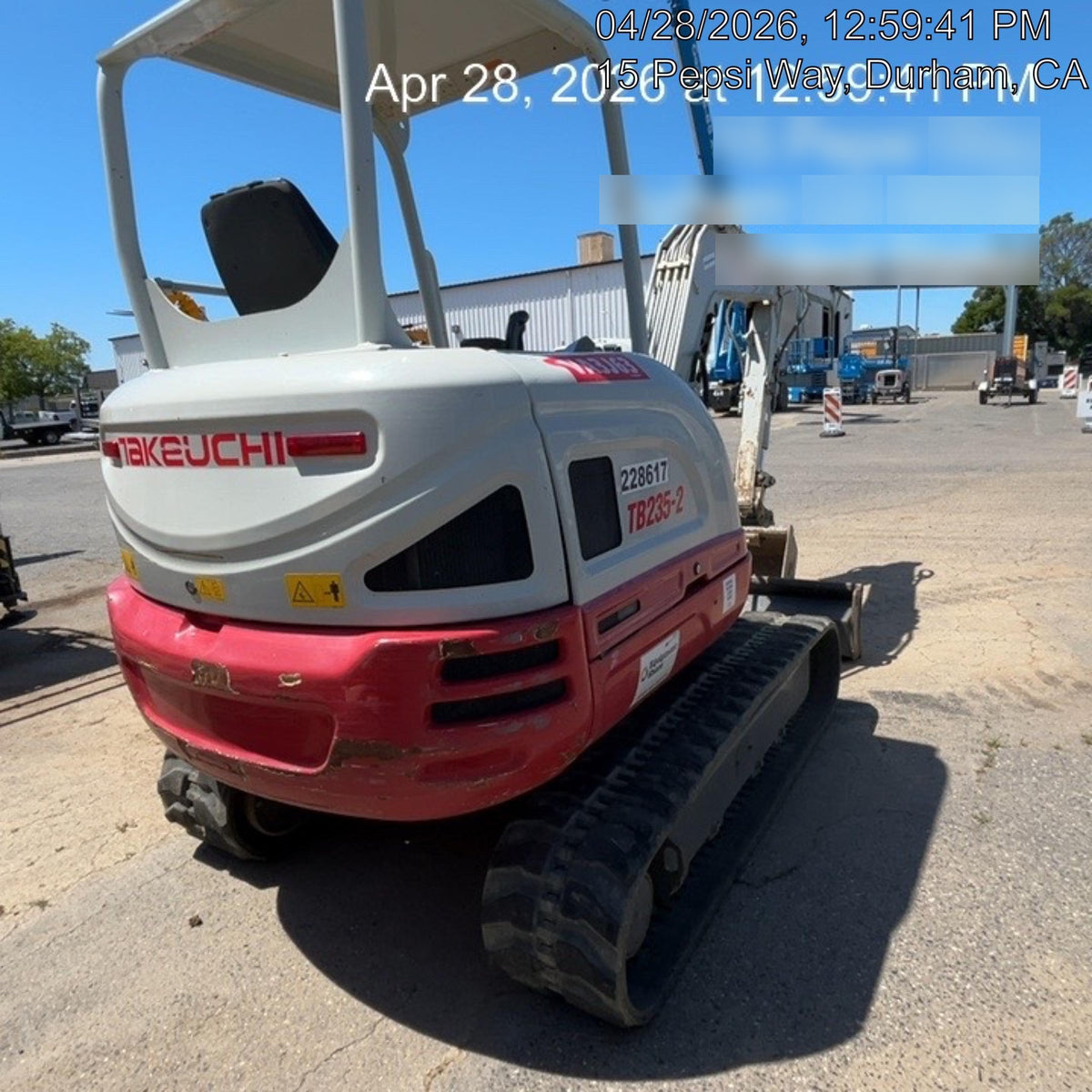 2022 TAKEUCHI TB235-2R