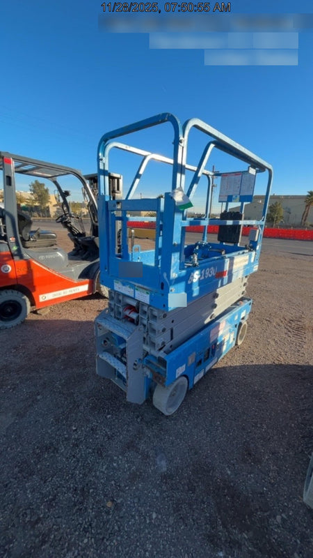 2019 Genie GS-1930 Half Height Swing Gate, 800W Inverter