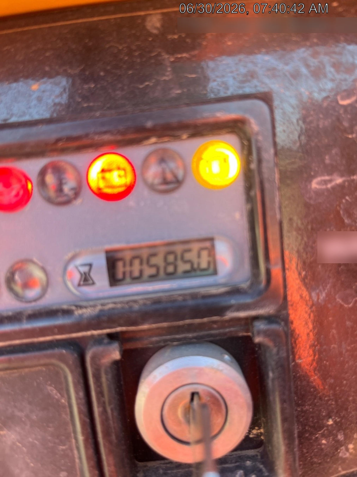 2023 Vac-Tron LP573XDT T4 Koehler Diesel Engine, 500 Gallon Debris Tank, x2 100 Gallon Water Tanks